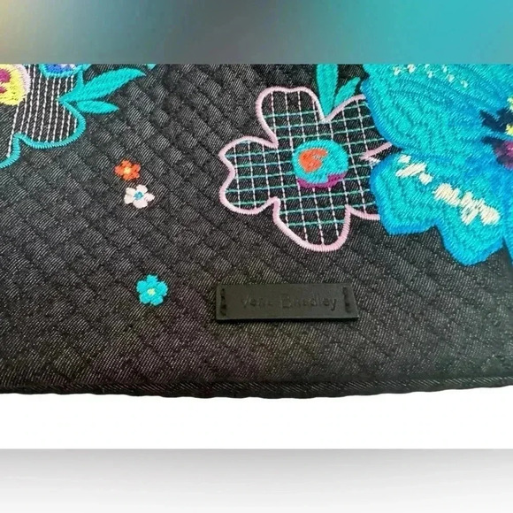 Vera Bradley Iconic Vera Tote Denim Navy Flowers - Picture 5 of 12